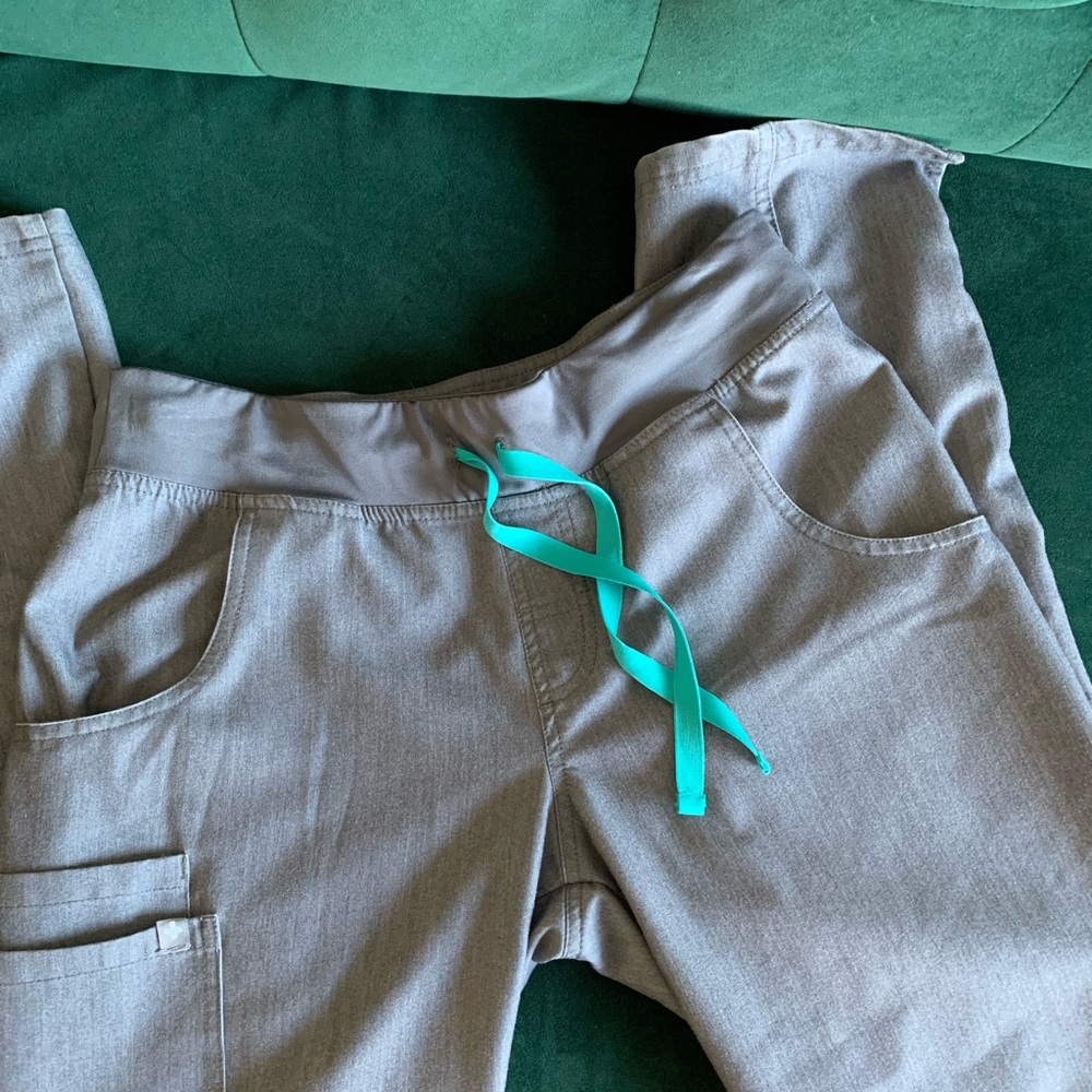 Figs Basic Scrub Pants In Graphite - image 6